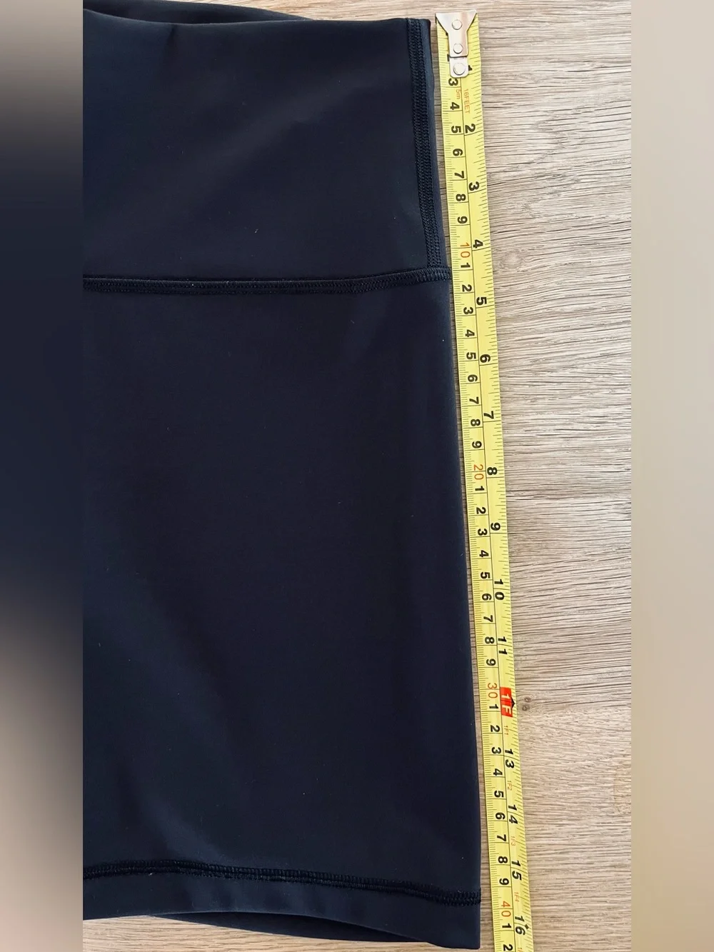 Lululemon Wunder Train High  Rise Short 8” Black Everlux Size 8
